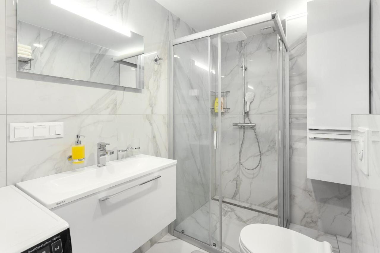 Luxurious Kaunas Basilica Apartment In Old Town By Urban Rent מראה חיצוני תמונה