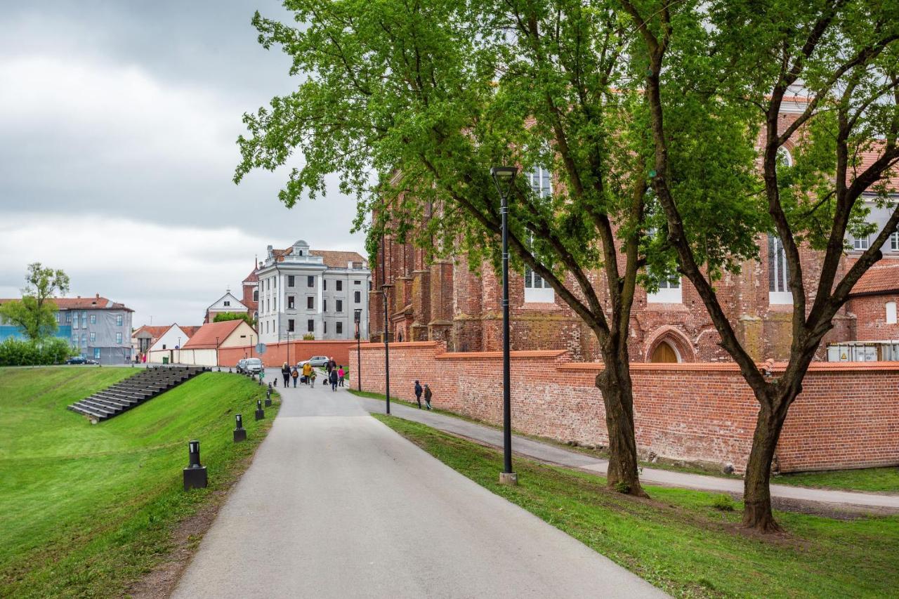 Luxurious Kaunas Basilica Apartment In Old Town By Urban Rent מראה חיצוני תמונה
