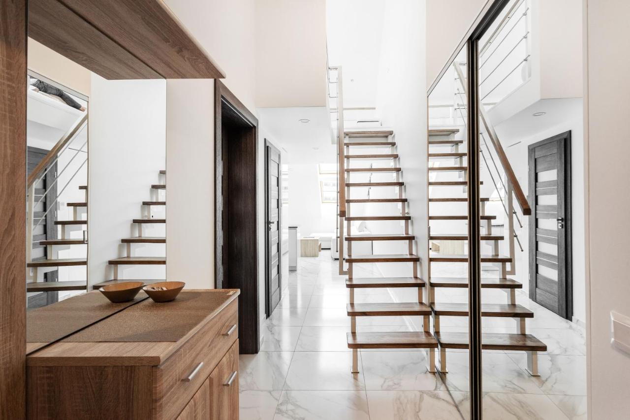 Luxurious Kaunas Basilica Apartment In Old Town By Urban Rent מראה חיצוני תמונה